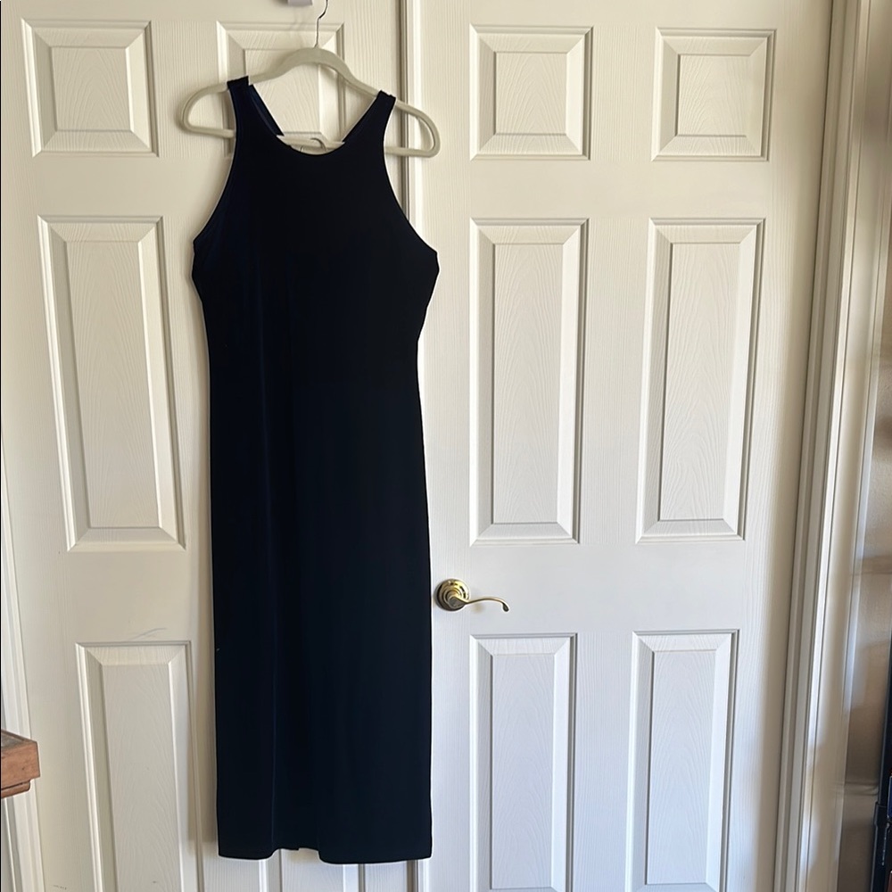 Elegant Navy Sleeveless Dress